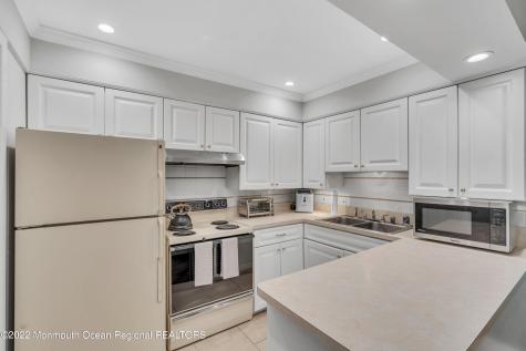 54 Linden Court Spring Lake Heights NJ 07762