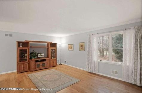 5 Shepherds Way Jackson NJ 08527