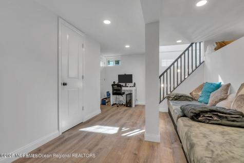 373 W Park Avenue Oakhurst NJ 07755