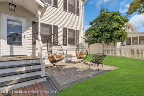 373 W Park Avenue Oakhurst NJ 07755