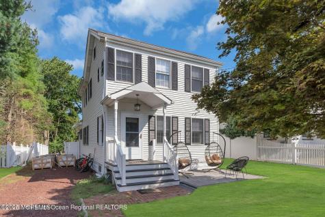 373 W Park Avenue Oakhurst NJ 07755