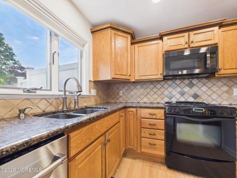 15 Wigwam Path Manasquan NJ 08736