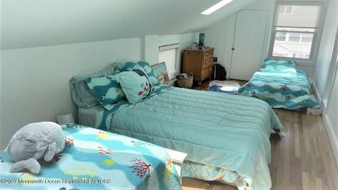 17 1st Avenue Seaside Park NJ 08752