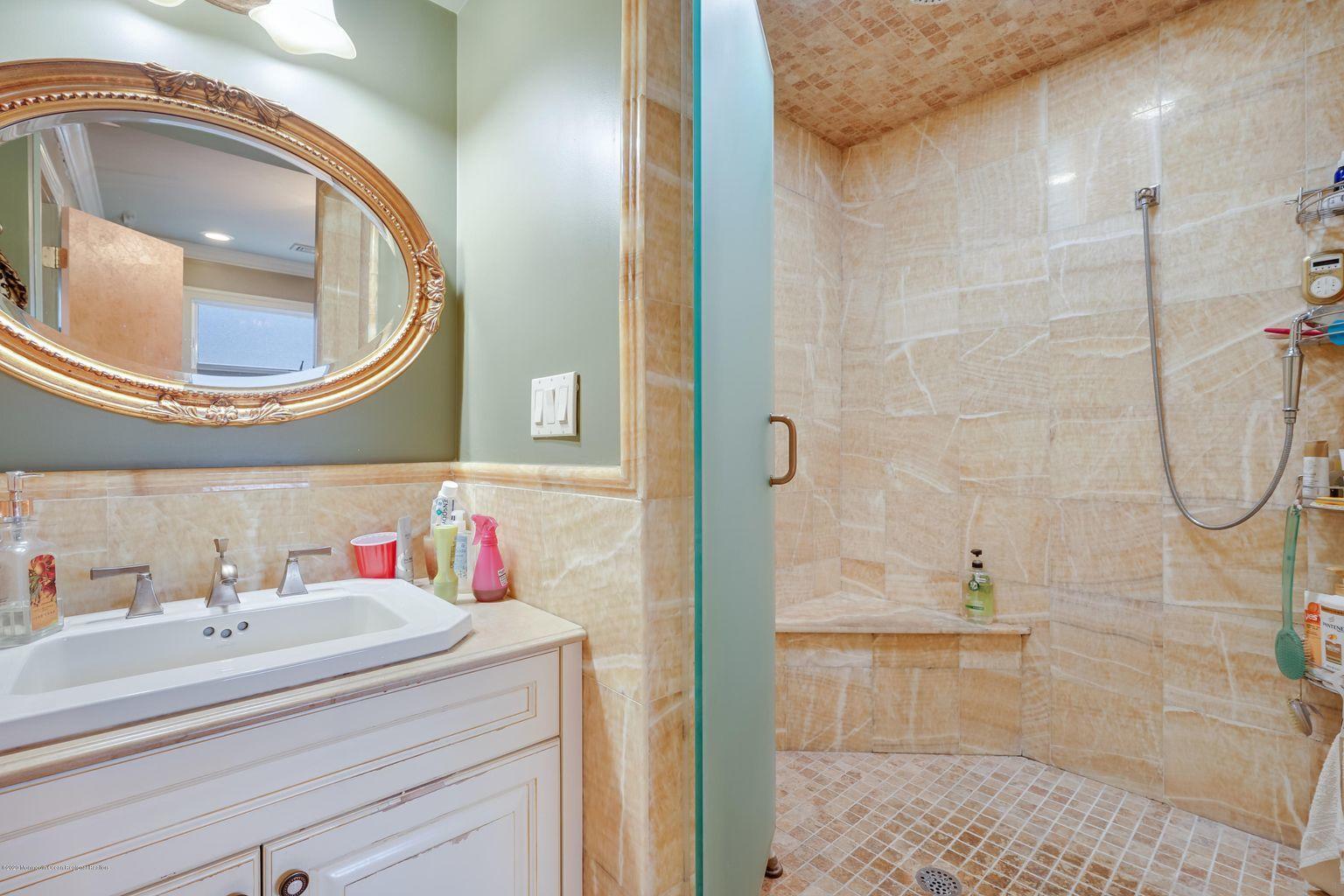 455 W Lincoln Avenue Oakhurst NJ 07755