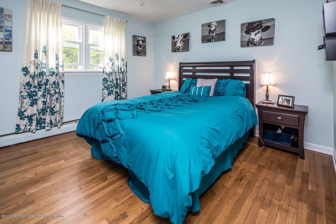 455 Redmond Avenue Oakhurst NJ 07755