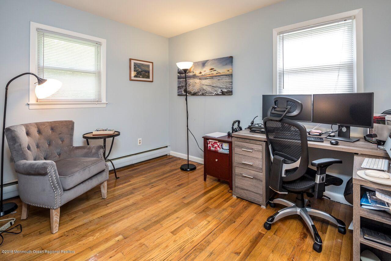 455 Redmond Avenue Oakhurst NJ 07755