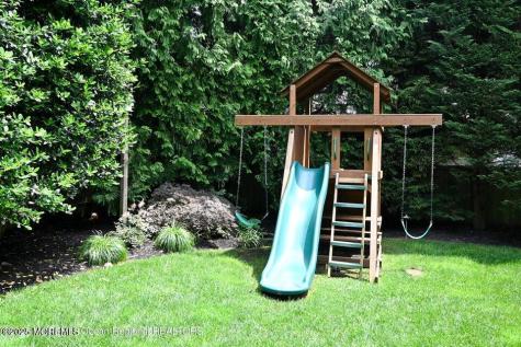11 Red Oak Drive Spring Lake NJ 07762