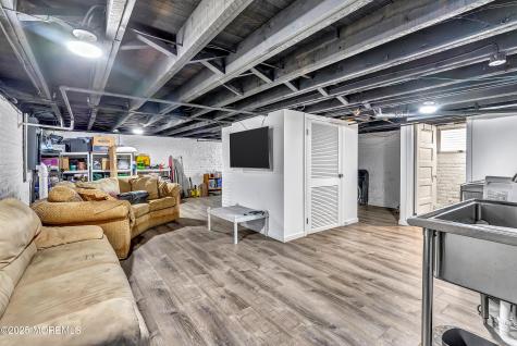 370 E Main Street Manasquan NJ 08736