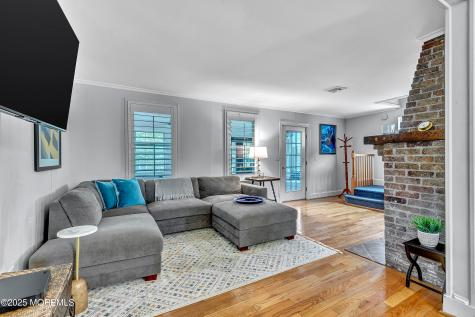 370 E Main Street Manasquan NJ 08736