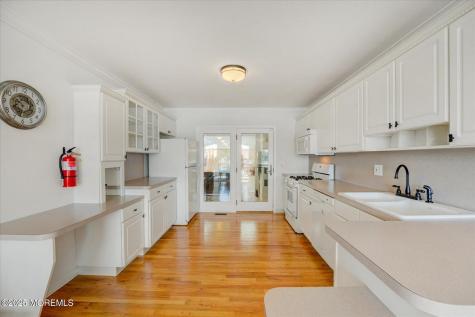 74 Seneca Place Oceanport NJ 07757