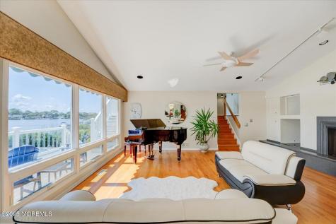 74 Seneca Place Oceanport NJ 07757