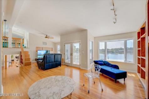 74 Seneca Place Oceanport NJ 07757