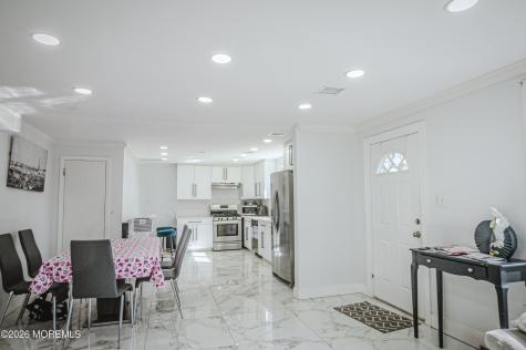 295 Roosevelt Avenue Oakhurst NJ 07755