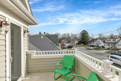812 Claridge Drive Spring Lake Heights NJ 07762