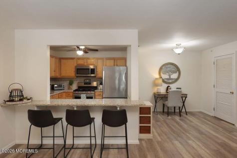 1015 Wedgewood Circle Belford NJ 07718