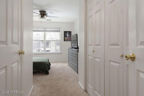 1015 Wedgewood Circle Belford NJ 07718