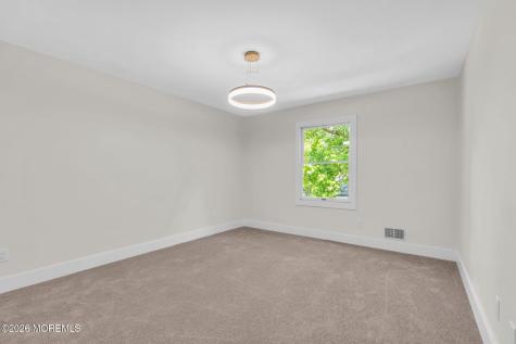 633 Eltone Road Jackson NJ 08527
