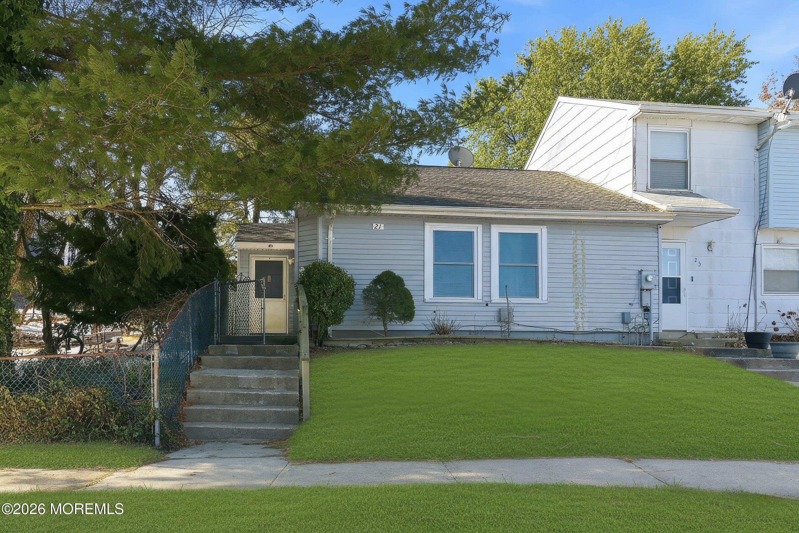 21 Potomac Court Barnegat NJ 08005