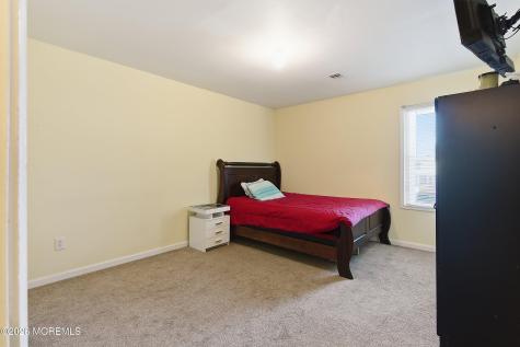 21 Potomac Court Barnegat NJ 08005