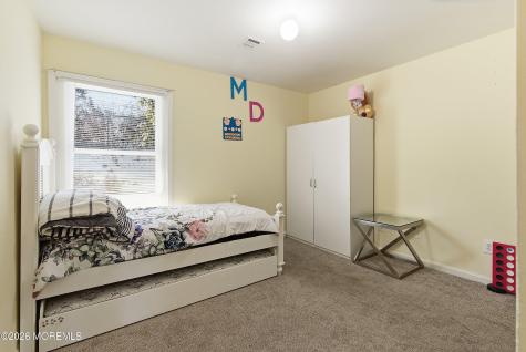 21 Potomac Court Barnegat NJ 08005