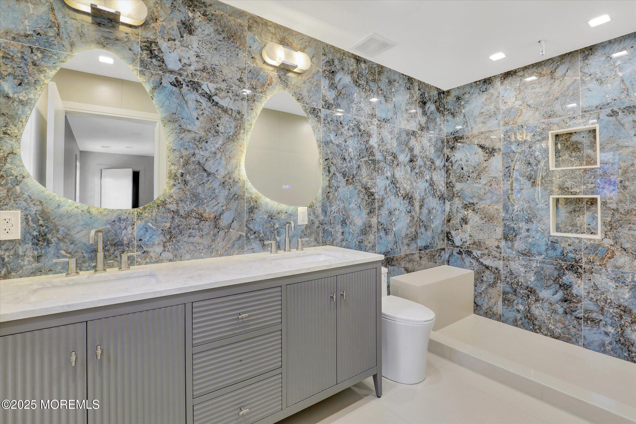 243 Woodcrest Road Oakhurst NJ 07755