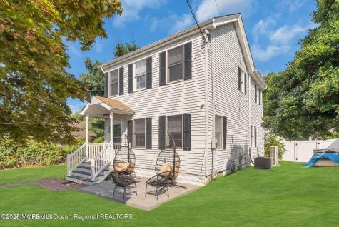 373 W Park Avenue Oakhurst NJ 07755