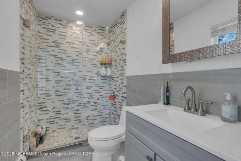 373 W Park Avenue Oakhurst NJ 07755
