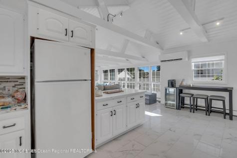 373 W Park Avenue Oakhurst NJ 07755