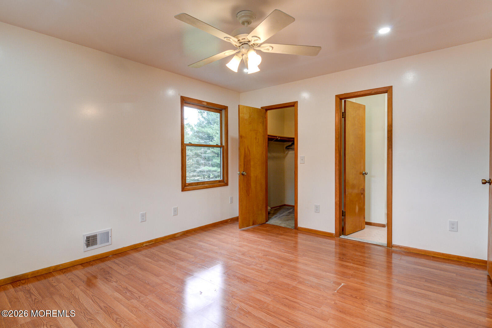 195 Edgemere Court Toms River NJ 08755