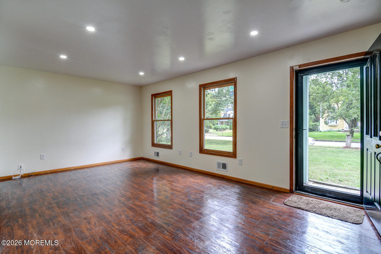 195 Edgemere Court Toms River NJ 08755