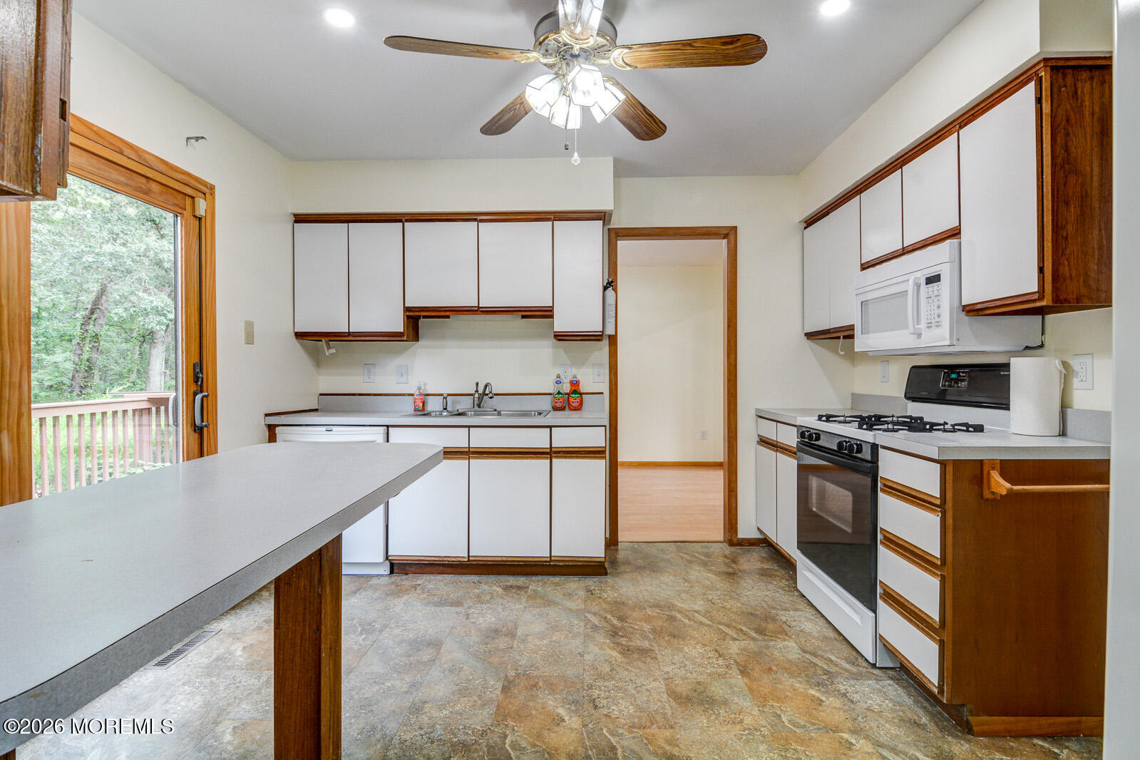 195 Edgemere Court Toms River NJ 08755