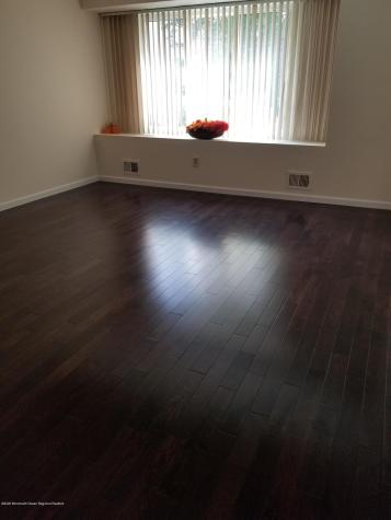415 Middlewood Road Middletown NJ 07748