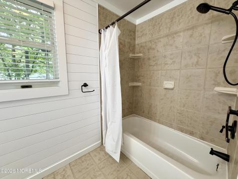 621 Myrtle Avenue West Allenhurst NJ 07711