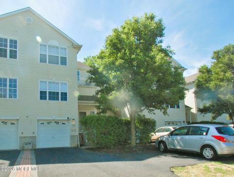 574 Beachway Avenue Keansburg NJ 07734