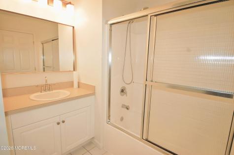 574 Beachway Avenue Keansburg NJ 07734