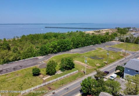 574 Beachway Avenue Keansburg NJ 07734