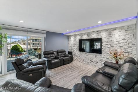 385 Aldo Drive Toms River NJ 08753