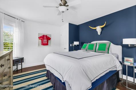 12 Captains Court Manasquan NJ 08736