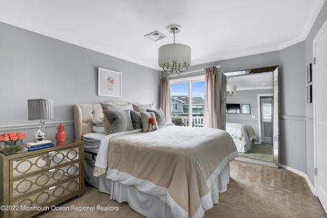 12 Captains Court Manasquan NJ 08736