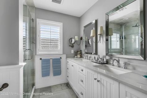 12 Captains Court Manasquan NJ 08736