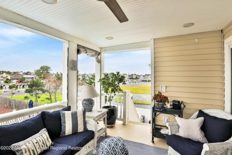 12 Captains Court Manasquan NJ 08736