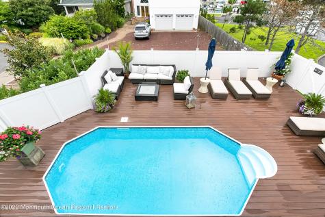 12 Captains Court Manasquan NJ 08736