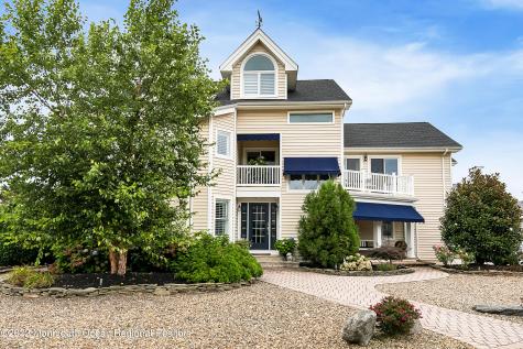 12 Captains Court Manasquan NJ 08736
