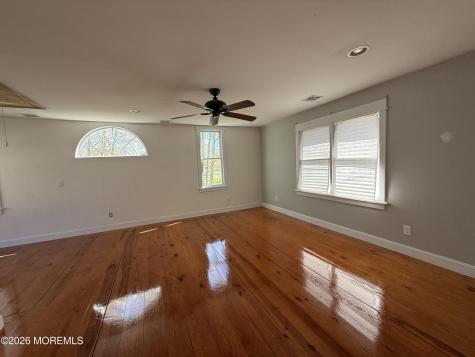605 Farrelly Avenue Bayville NJ 08721