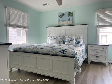 68 E Pacific Way Lavallette NJ 08735