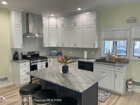 68 E Pacific Way Lavallette NJ 08735