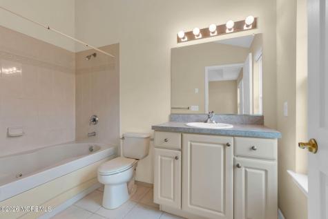 14 W Aspen Way Matawan NJ 07747