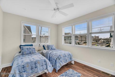 368 1st Avenue Manasquan NJ 08736