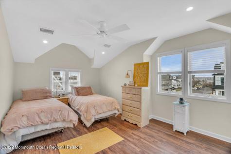 368 1st Avenue Manasquan NJ 08736