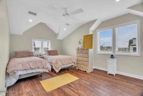 368 1st Avenue Manasquan NJ 08736